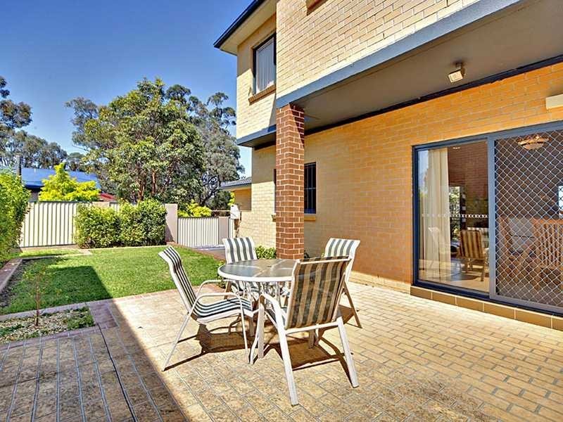 1 Junee Crescent, Kingsgrove NSW 2208