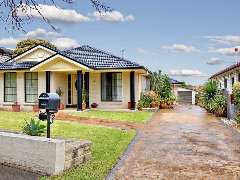 21 Stoddart Street, Roselands NSW 2196