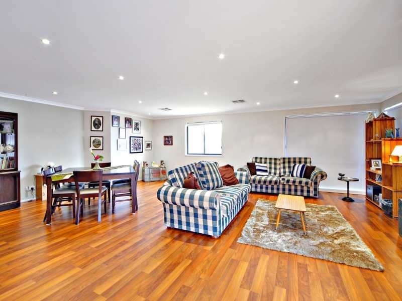 21 Stoddart Street, Roselands NSW 2196