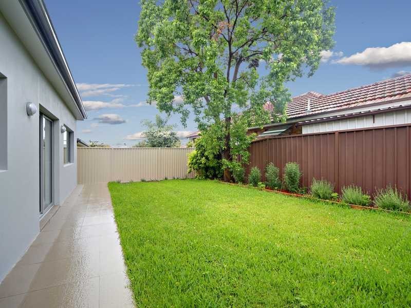 21 Lundy Avenue, Kingsgrove NSW 2208