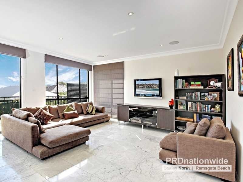 2 Bennett Street, Kingsgrove NSW 2208