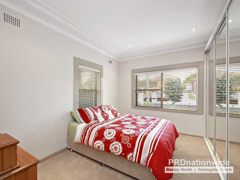 2 Bennett Street, Kingsgrove NSW 2208