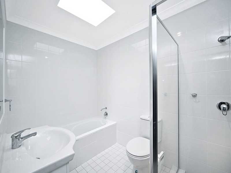 123 Moorefields Road, Roselands NSW 2196