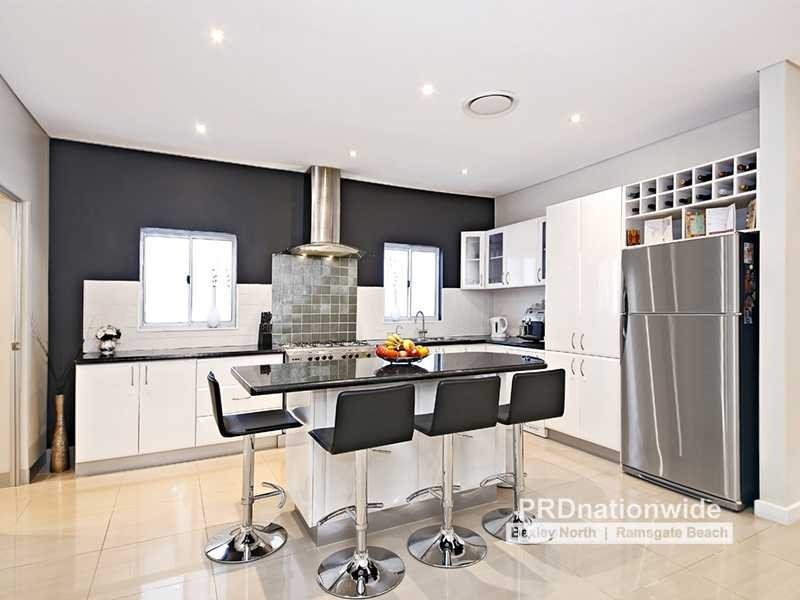 5 Rolestone Avenue, Kingsgrove NSW 2208