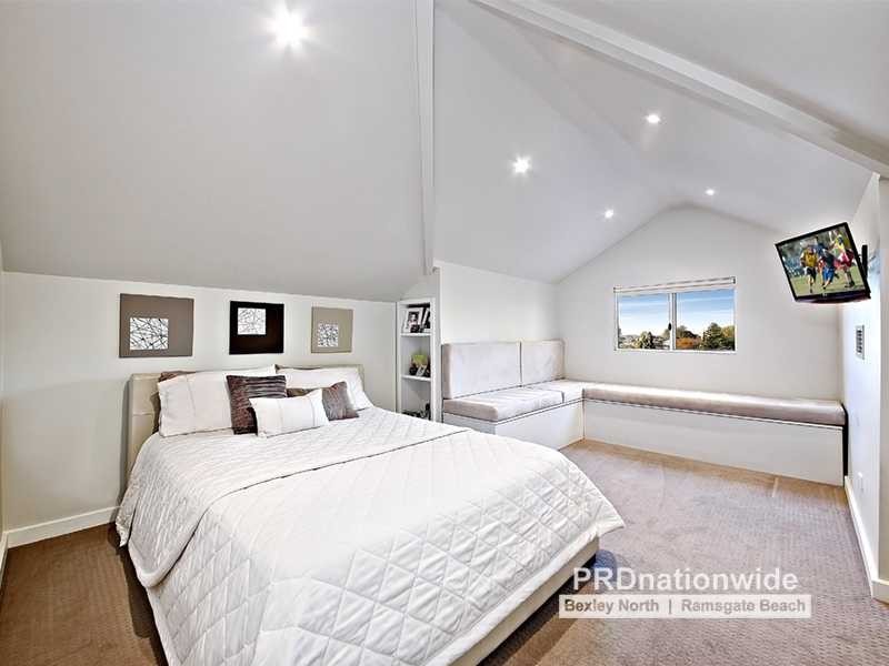 5 Rolestone Avenue, Kingsgrove NSW 2208