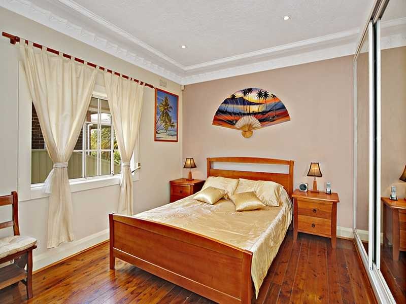 29 Rosemeath Avenue, Kingsgrove NSW 2208