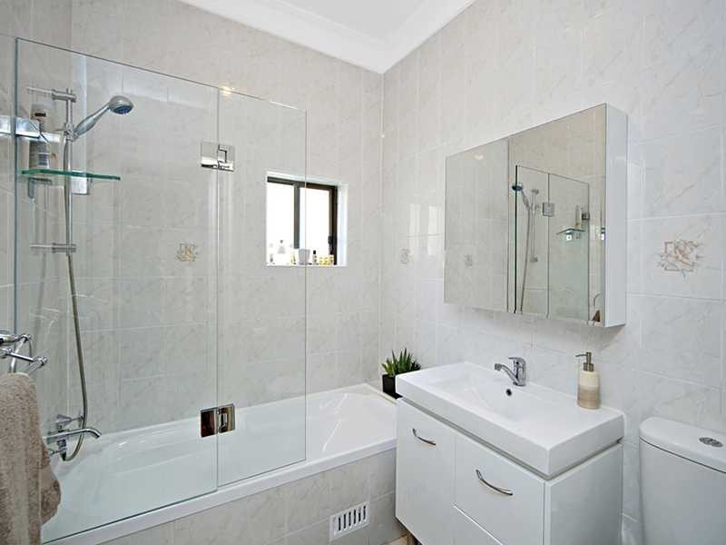 29 Rosemeath Avenue, Kingsgrove NSW 2208