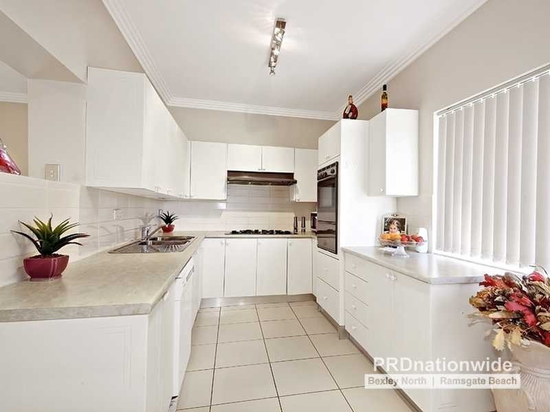 5 Roseland Avenue, Roselands NSW 2196