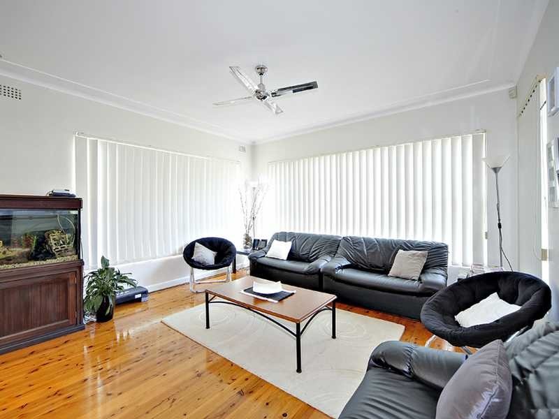 23 Beaconsfield Avenue, Kingsgrove NSW 2208