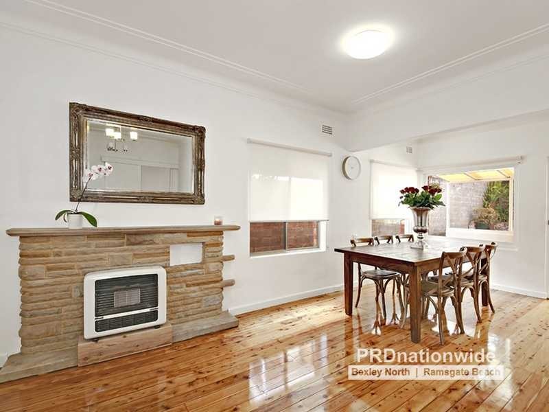 3 Earlwood Crescent, Bardwell Park NSW 2207