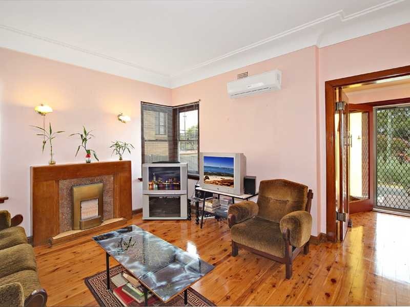 1A Arinya Street, Kingsgrove NSW 2208