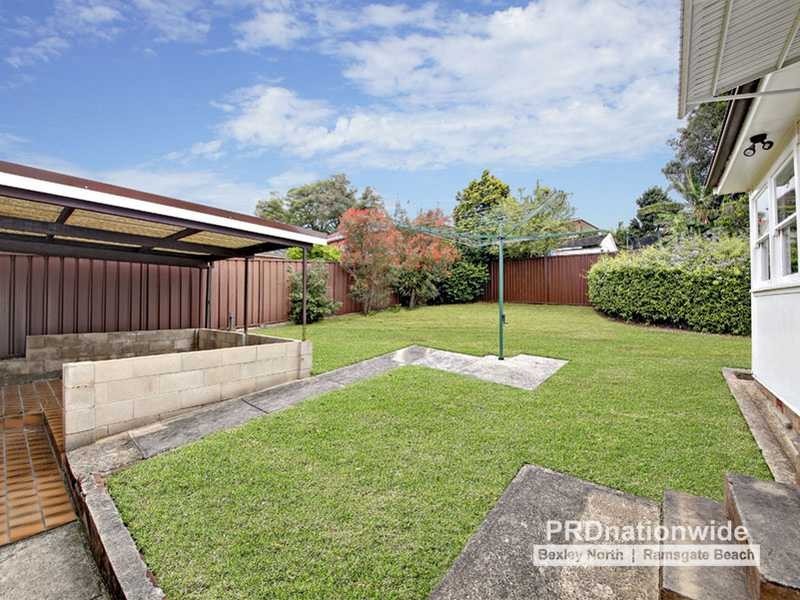 7 Beaconsfield Avenue, Kingsgrove NSW 2208
