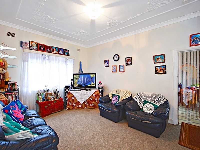 2 Palmer Street, Belmore NSW 2192