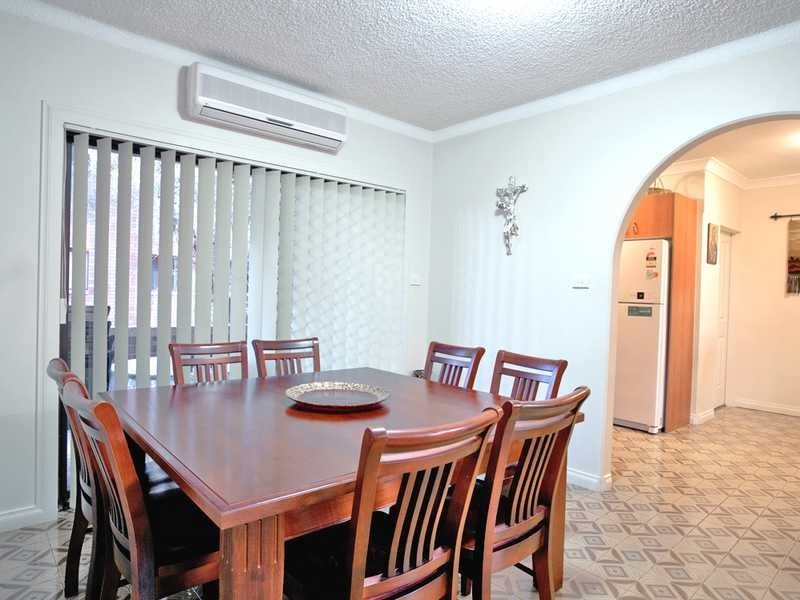 2/68 Castlereagh  Street, Liverpool NSW 2170