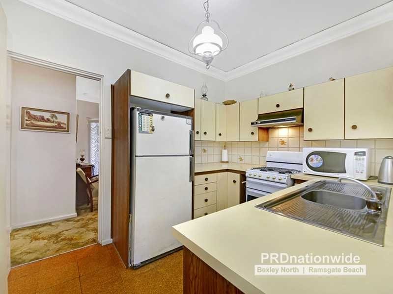 3 Dunkirk Avenue, Kingsgrove NSW 2208