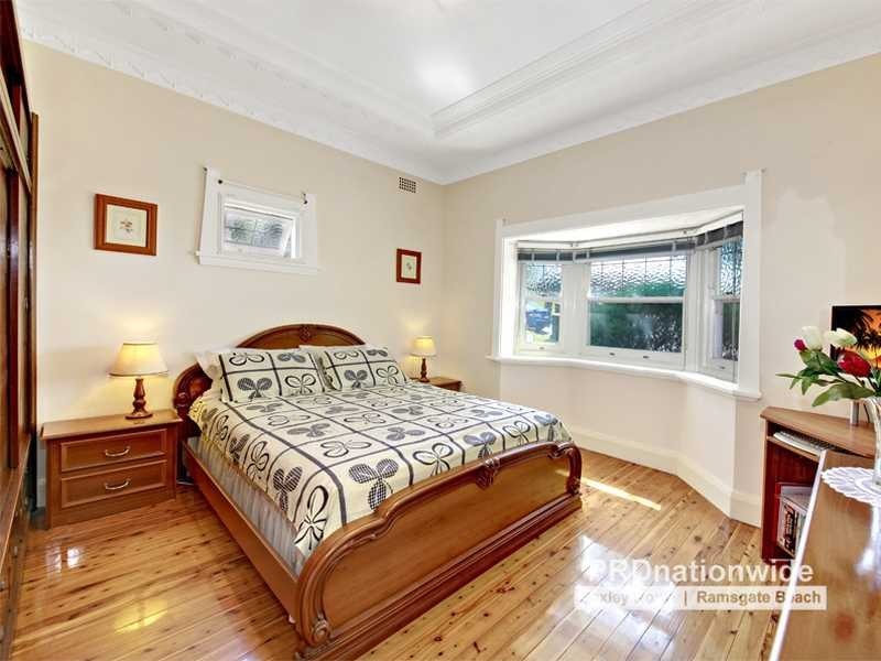 21 Pangee Street, Kingsgrove NSW 2208