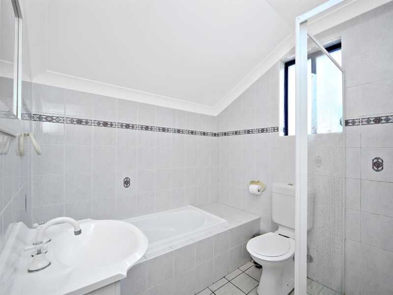 6/111-113 Moorefields Road, Kingsgrove NSW 2208