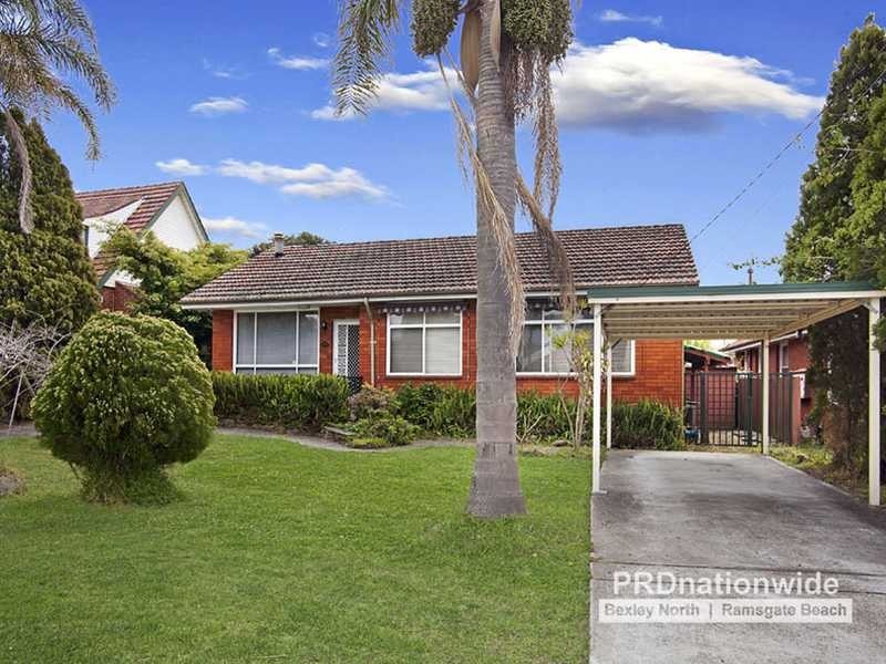 36 Cripps Avenue, Kingsgrove NSW 2208