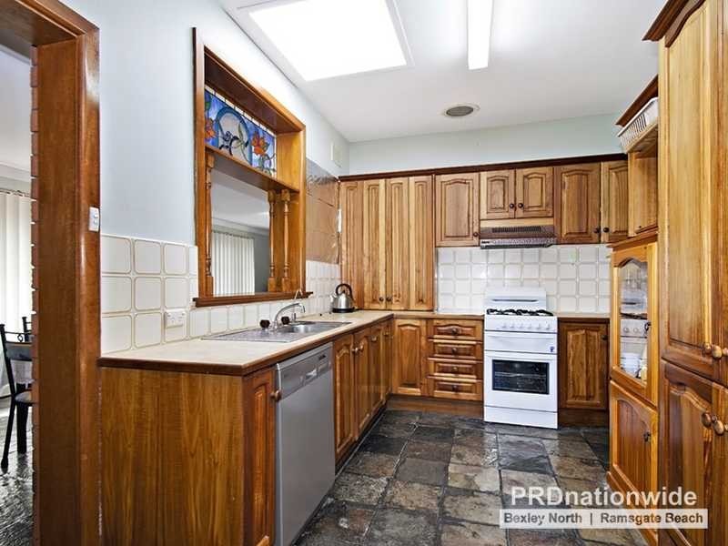 36 Cripps Avenue, Kingsgrove NSW 2208