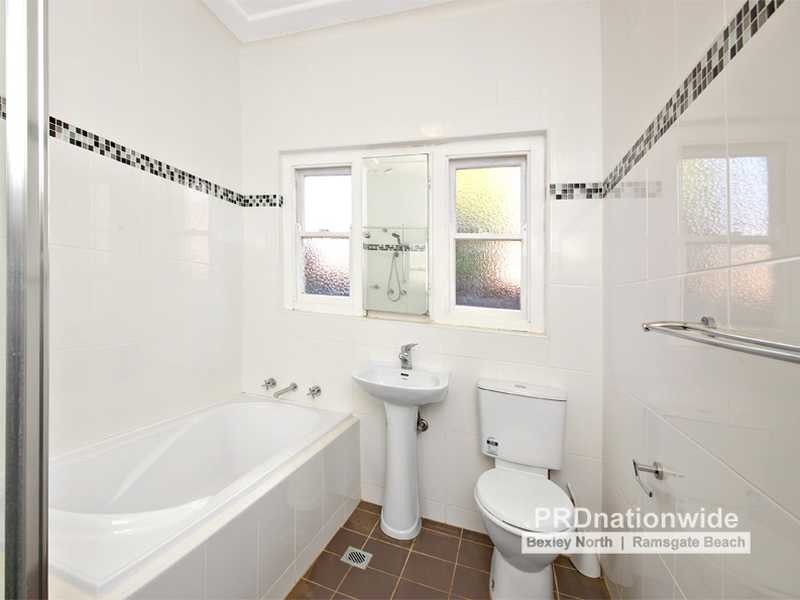 98 Caroline Street, Kingsgrove NSW 2208