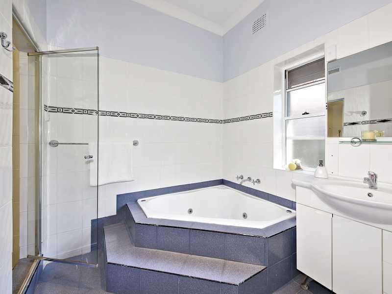 18 Preddys Road, Bexley NSW 2207