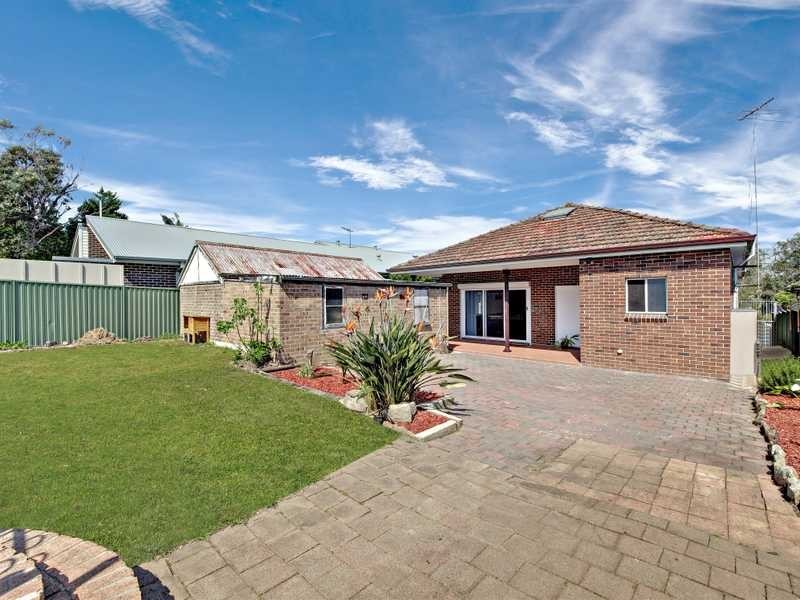 18 Preddys Road, Bexley NSW 2207