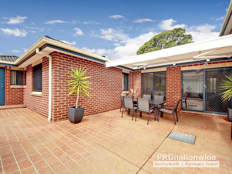 2/42 Flora Street, Roselands NSW 2196