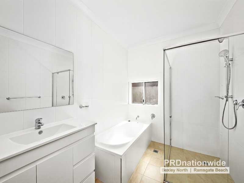 25 Arinya Street, Kingsgrove NSW 2208