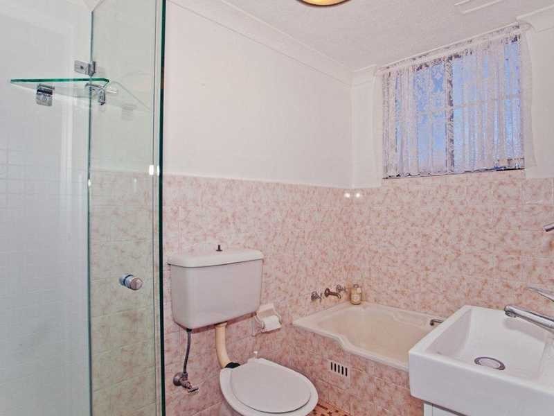 3/1 Flora Street, Roselands NSW 2196