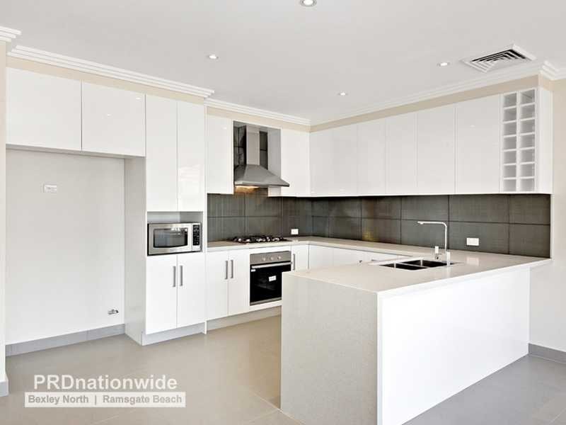 11a Ferrier Parade, Clemton Park NSW 2206