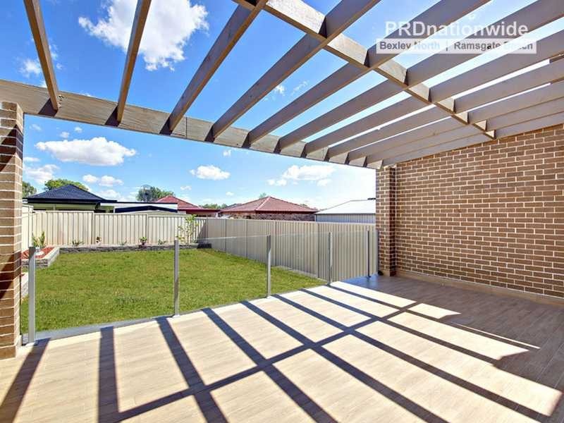 11a Ferrier Parade, Clemton Park NSW 2206