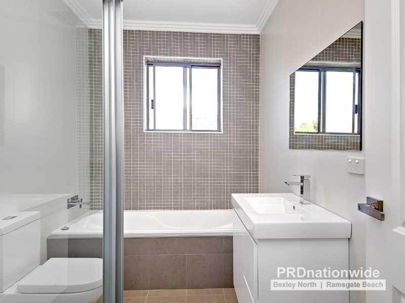 11a Ferrier Parade, Clemton Park NSW 2206