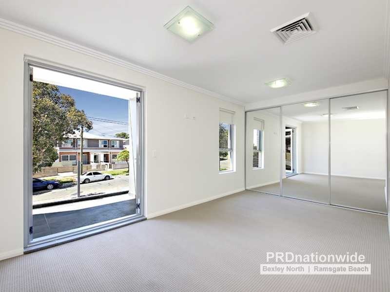 11a Ferrier Parade, Clemton Park NSW 2206