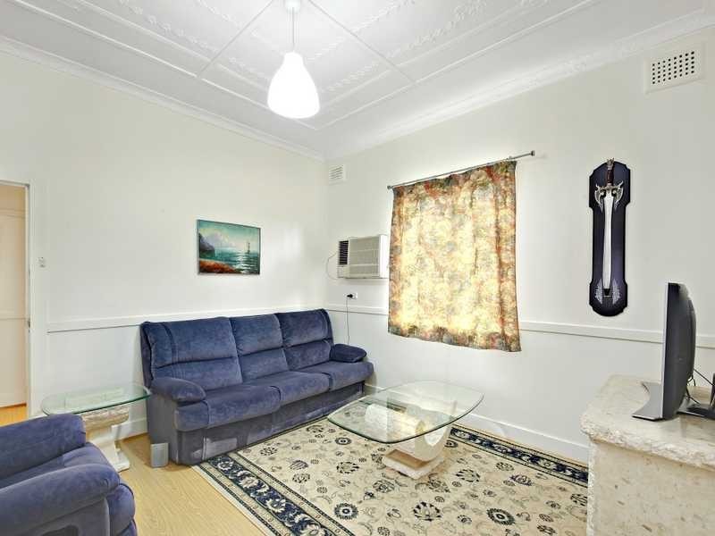 6 Faux Street, Wiley Park NSW 2195