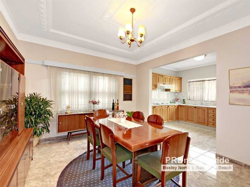 2 The Avenue, Kingsgrove NSW 2208