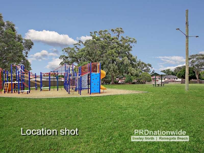 15 Monaro Avenue, Kingsgrove NSW 2208