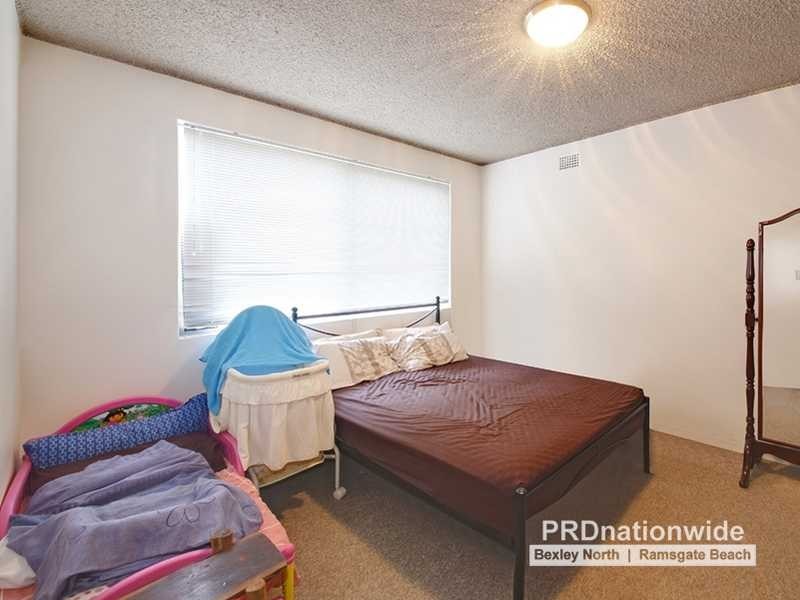 1/10 Dunkirk Avenue, Kingsgrove NSW 2208