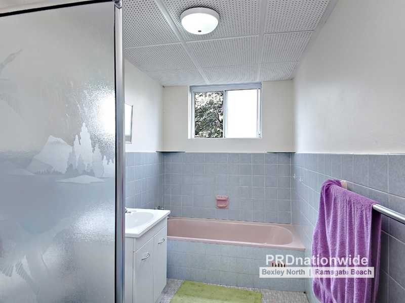 1/10 Dunkirk Avenue, Kingsgrove NSW 2208