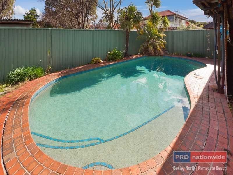 9 Hospital Road, Concord West NSW 2138