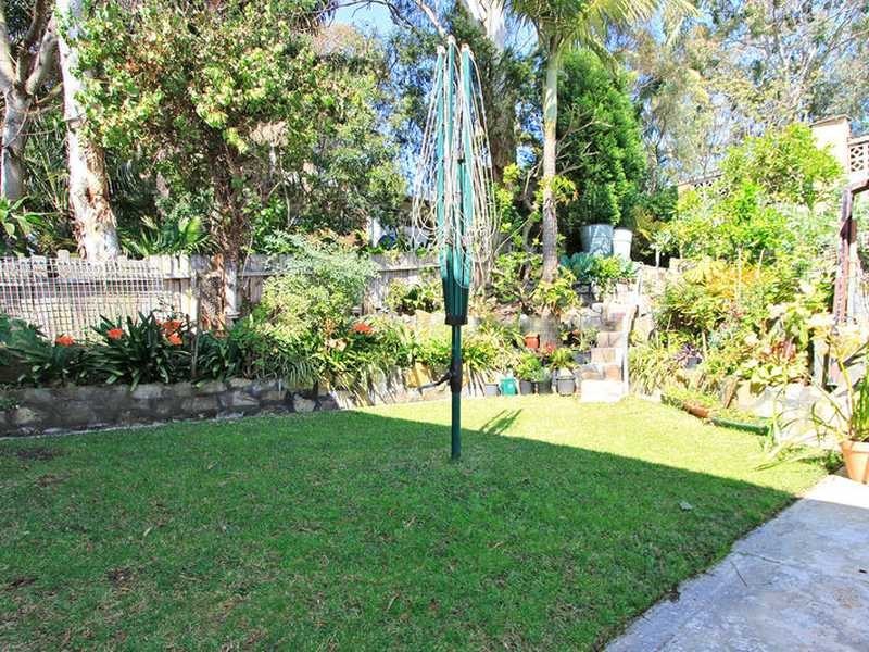 30 Oak Road, Kirrawee NSW 2232