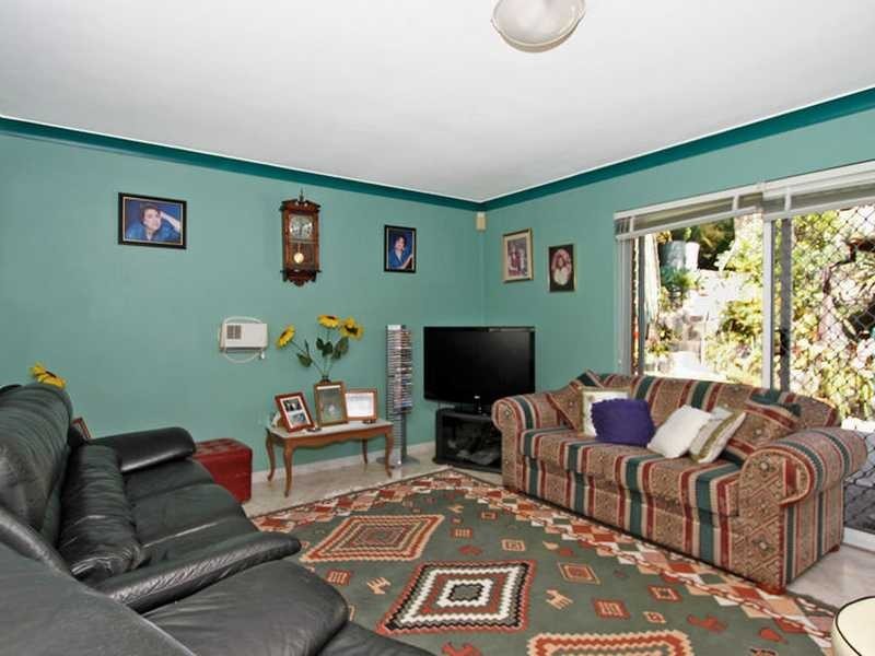 30 Oak Road, Kirrawee NSW 2232