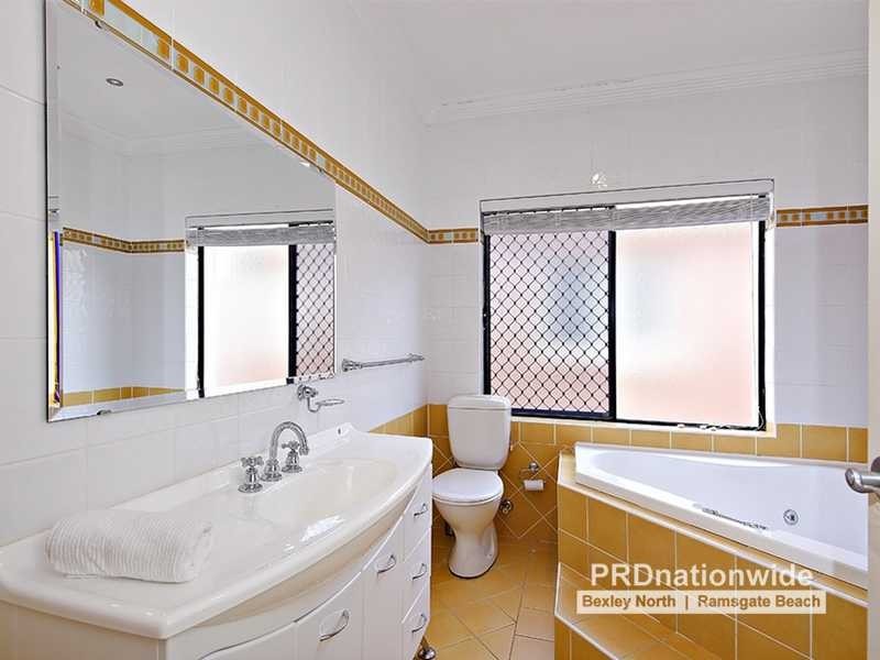 33 Toyer Avenue, Sans Souci NSW 2219