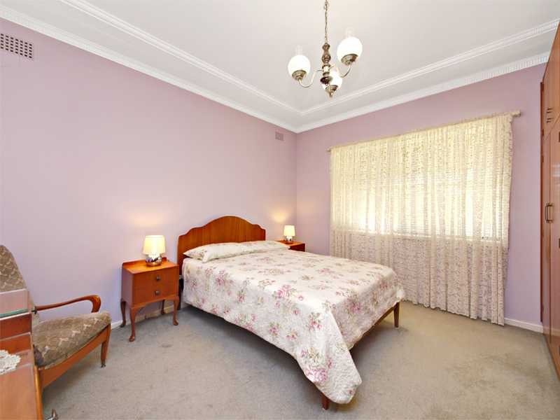 55 Proctor Avenue, Kingsgrove NSW 2208