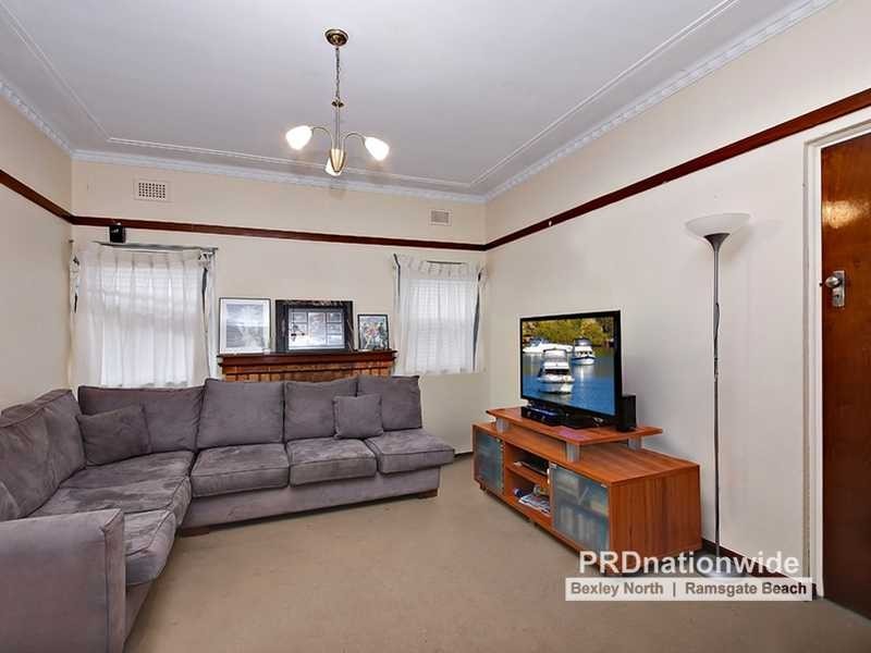 17 Carrisbrook Avenue, Bexley North NSW 2207