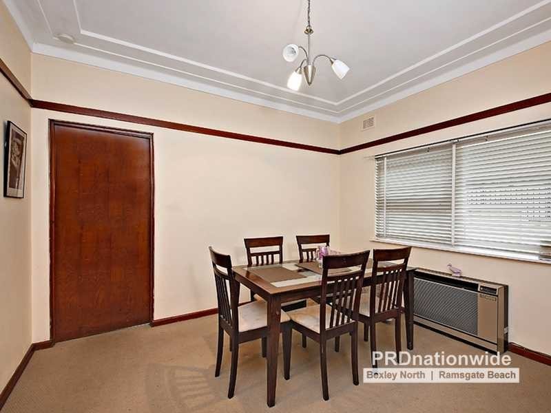 17 Carrisbrook Avenue, Bexley North NSW 2207