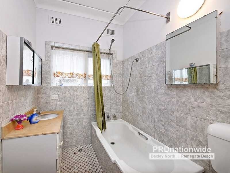 17 Carrisbrook Avenue, Bexley North NSW 2207