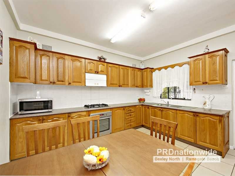 82 Woolcott Street, Earlwood NSW 2206