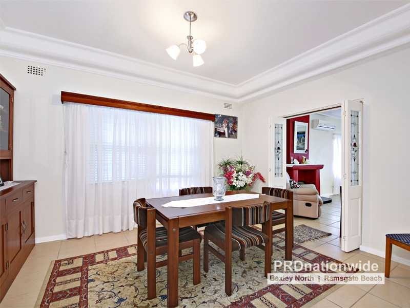 82 Woolcott Street, Earlwood NSW 2206