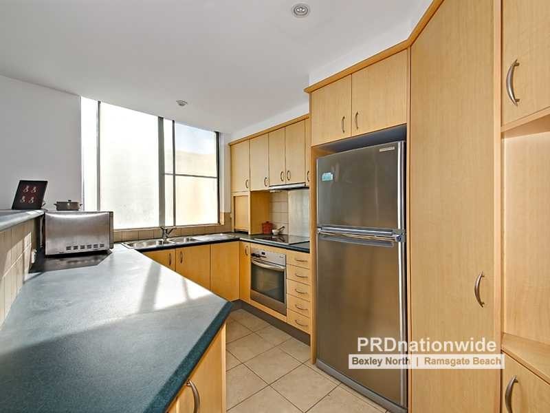 10/8 Walton Crescent, Abbotsford NSW 2046