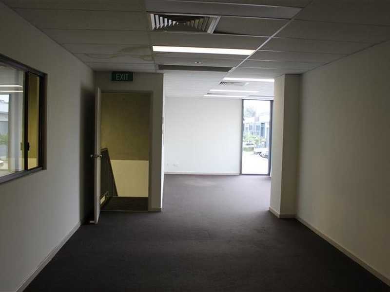 2/70-72 Captain Cook Drive, Caringbah NSW 2229